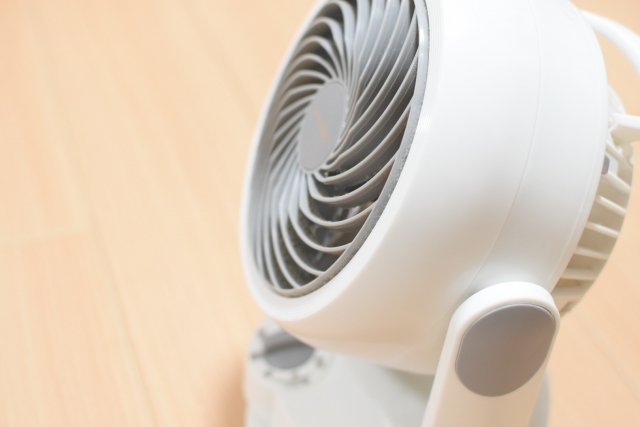 エアコン暖房のサーキュレーターの置き方で効果的なのはこれ 干物女やめました